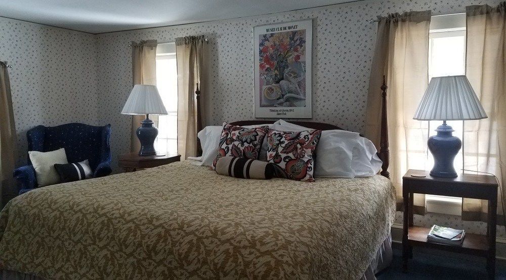 Windflower Inn เกรทบาร์ริงตัน ภายนอก รูปภาพ